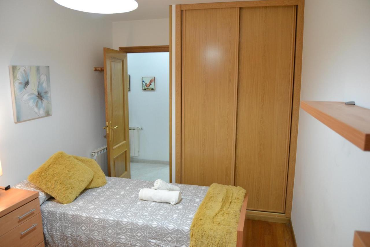 Inmoinsuas Avd De Becerrea 16 Sarria Exterior photo